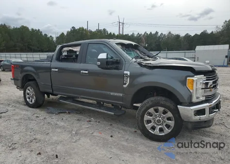 2017 Ford F250 Super Duty from USA, damaged, VIN 1FT7W2BT5HED76482